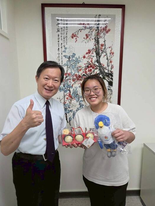 🎉【中秋圓滿|烘焙科綠豆椪月餅大成功!】🌕🥮"Mid-Autumn Success | Green Bean Mooncakes a Hit!"圖片