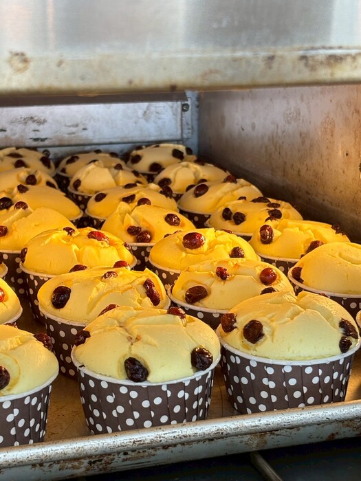 🎄✨烘焙科一年級節慶販售成功🎄✨ First-Year Baking Festive Sale Success圖片