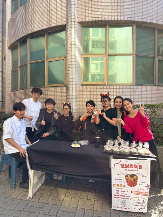 🎄✨烘焙科一年級節慶販售成功🎄✨ First-Year Baking Festive Sale Success圖片