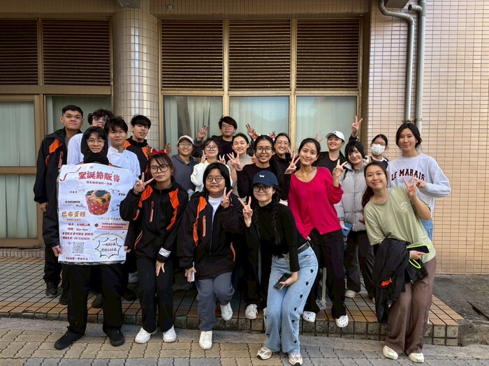 🎄✨烘焙科一年級節慶販售成功🎄✨ First-Year Baking Festive Sale Success圖片